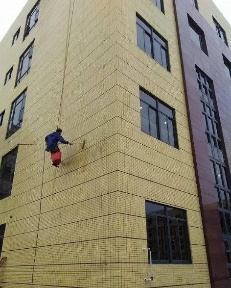 西工區外墻清洗服務哪家強？專業清潔建筑物的全方位指南